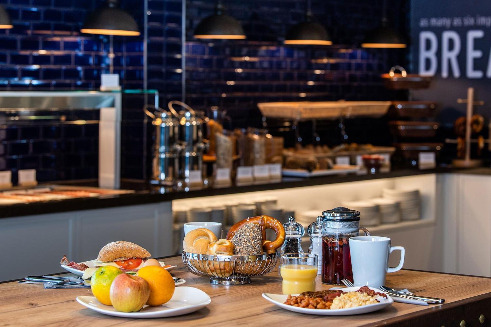 Premier Inn Muenchen City Schwabing Ngoại thất bức ảnh