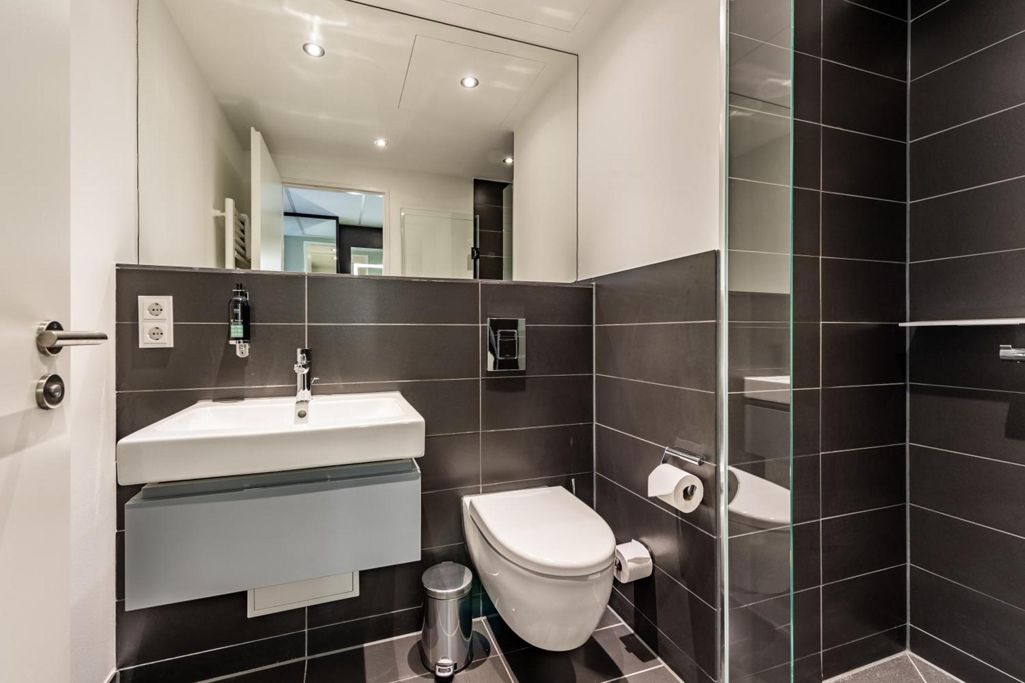 Premier Inn Muenchen City Schwabing Ngoại thất bức ảnh